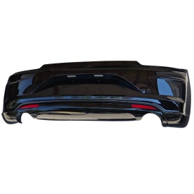 Bara Spate compatibil cu VW Scirocco Facelift 2014-2017, dubla evacuare, fara gauri pentru senzorii de parcare, culoare negru lucios