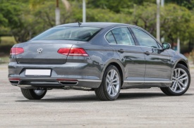 Difuzor Bara Spate compatibil cu VW Passat B8 3G 2015-2019 R Line Dubla Evacuare negru, Produs Deteriorat - Img 3