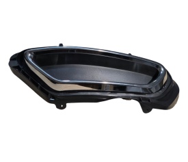 Ornament Bara Spate sistem evacuare Spate Stanga compatibil cu VW Passat B8 2014-2019, material plastic, culoare negru si crom