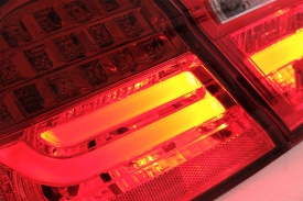 Stopuri LED Light Bar LCI Design compatibil cu BMW E90 Seria 3 Limuzina 2005-2008 Rosu Clar - Img 8