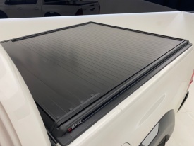 Rulou bena, capac bena negru compatibil VW Amarok Canyon 2014-2016 cu rollbar - Img 8