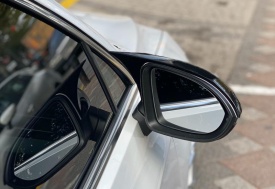 Capace oglinda compatibile cu VW Passat B8 2015-> Negru lucios Batman Style, Produs usor deteriorat! - Img 3
