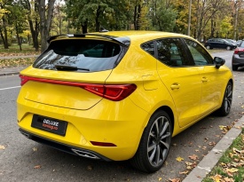 Eleron Luneta compatibil cu Seat Leon Mk4 hatchback 2020->, culoare negru lucios - Img 3