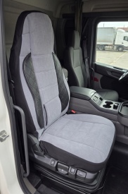 Set huse scaune camion compatibile SCANIA R G P 2005-2016, tetiere integrate, piele ecologica cu catifea, negru cu gri - Img 3