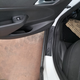 Set 4 protectii praguri din plastic compatibil cu Opel Crossland 2021-> - Img 4