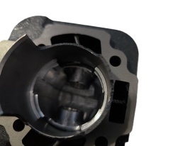 Set motor , cilindru , piston, segmenti si set garnituri 2T , capacitate 80cc compatibil cu Piaggio/Gilera Ac 2T Typhoon/Zip/Vespa/Liberty - Produs resigilat - Img 4