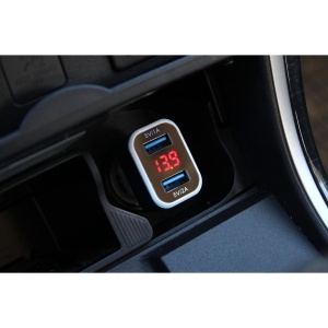 Incarcator auto 2xUSB cu Voltmetru Digital - Img 4