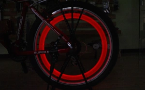 Lumina LED Ambientala pentru bicicleta - ROSU - Img 4