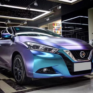 Folie auto Cameleon Albastru/Violet pentru colantare integrala, Termoplastica, cu tehnologie "BUBBLE FREE", finisaj Lucios, dimensiune 3,0m x 1,52m - Img 4