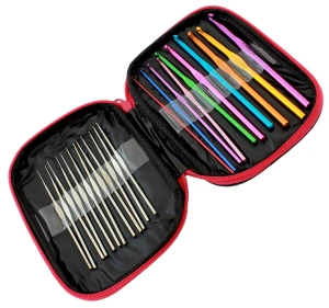 Set 50 piese pentru crosetat in husa din piele ecologica, un cadou perfect pentru pasionații de crosetat sau broderie - Img 3