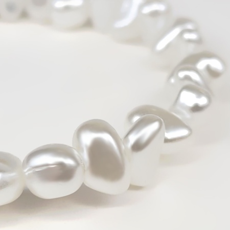 Bratara Elastica cu Perle Neregulate si Aspect Siddefat Model &#039;Pearl Harmony&#039;