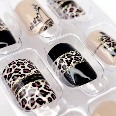 Set 30 Unghii False Reutilizabile cu Manichiura Instant, Model Elegant Animal Print
