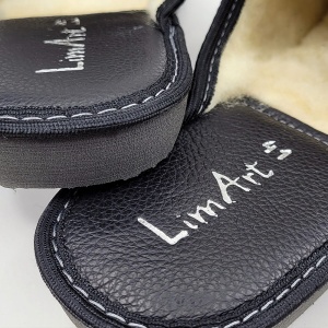 Papuci de Casa din Piele Îmblăniți cu Lână - Lim Art Model 'Luxury Mistery' Black-Prezentare detaliu talpă papuci.