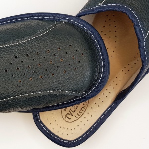 Papuci de Casă din Piele Tylbut - Model „Home Comfort” Deep Blue - Prezentare detalii papuci.