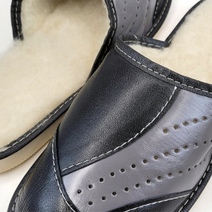 Papuci de Casa din Piele Imblaniti cu Lana Marca Tylbut Model 'Lost City' Black