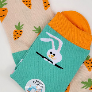 Sosete Vesele Dama Model 'Keep Calm and Carrot On' Culori Diferite