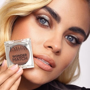 Fard de Pleoape Eveline Wonder Match Nr 04 Brown – Pigment Intens și Rezistență de Lungă Durată