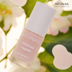 Întăritor Unghii cu Reparare Intensă NeoNail Intense Repair - Prezentare produs în ambient.