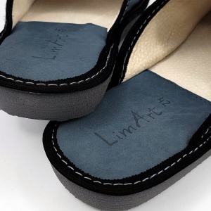Papuci de Casa din Piele Lim Art Model 'Luxury Man' Blue Moon - Prezentare detaliu talpă.