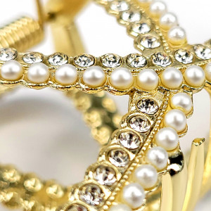 Clema de Par Metalica cu Perle si Pietre Diamant Model 'Opulent Beauty' Culoare Auriu
