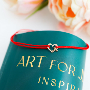 Bratara Heart Collection cu snur si inimioara cu cruciulita din aur 14k - Img 2