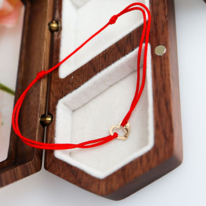 Bratara Heart Collection cu snur si inimioara cu talpita bebelus din aur 14k - Img 4