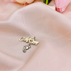 Colier cu fir transparent si pandantiv Mom din Aur 14k 585 cu talpita personalizabila - Img 4