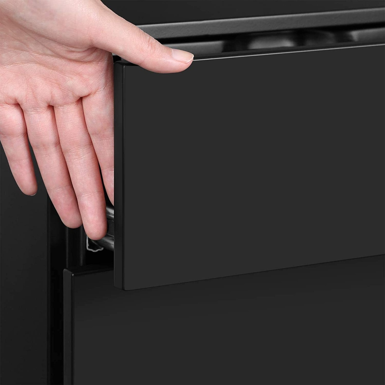 RollBox metalic -Black31 – casetiera metalica de birou -3 sertare model Drept - 1 | YEO