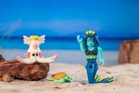 ROBLOX Celebrity - Figurina clasica (Mermaid Life: Urania) S8 - Img 3