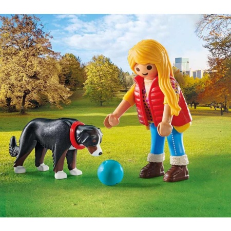 Playmobil - Figurina femeie cu animalut de colectie caine de Munte - Img 4
