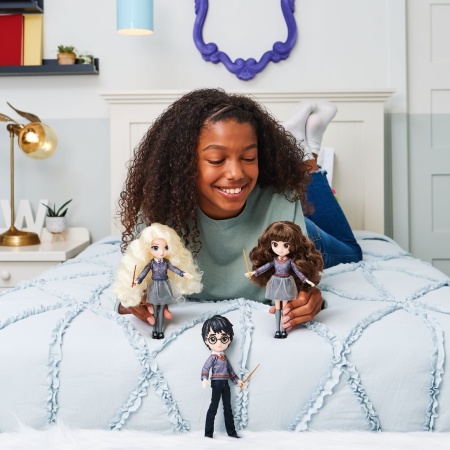 Harry Potter Wizarding World Papusa Hermione Granger 20Cm - Img 3