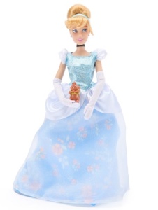 Papusa Cinderella Classic