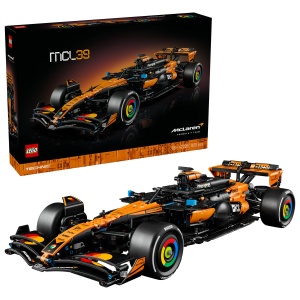 Mașina F1 McLaren MCL39