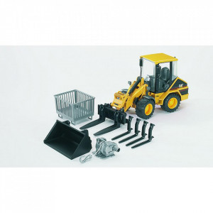 Bruder - Accesorii - Cutie Tip Palet, Troliu Si Furci Pentru Incarcator - Img 2