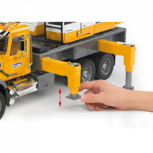 Bruder Camion Mack Granite Liebherr Cu Macara - Img 2