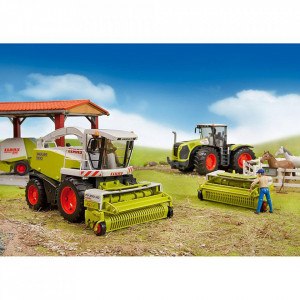Bruder - Tractor Claas Xerion 5000 - Img 4