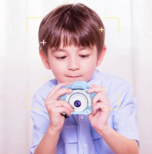 Aparat foto pentru copii,rezolutie 1080P HD,ecran 2 inch,12 MP + SD card inclus - Img 2