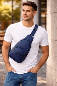 Plava kožna torbica preko grudi - Crossbody plava