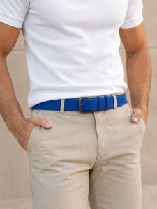 Svetlo plavi muški kaiš od prevrnute kože za pantalone i farmerice