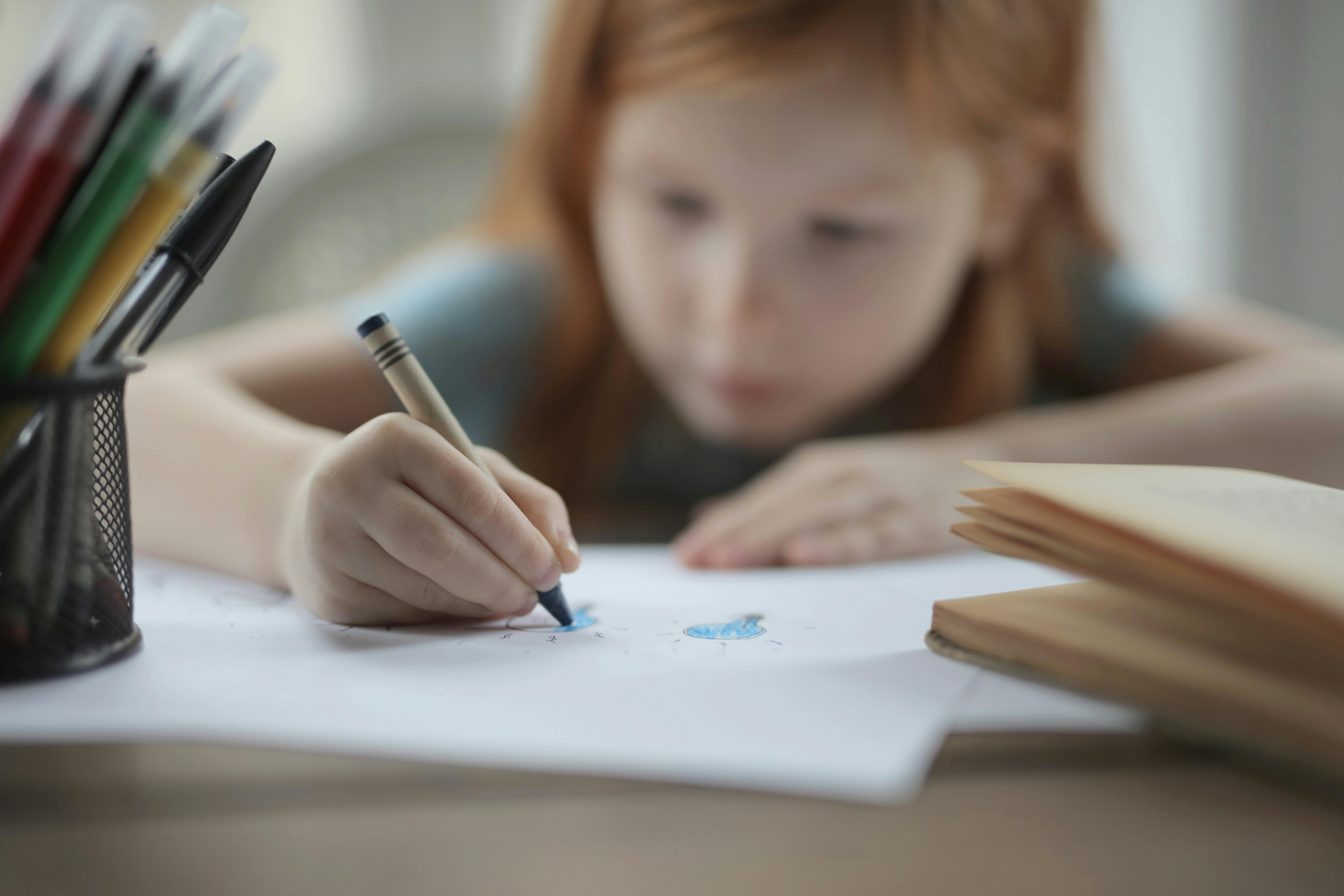 Cărțile de colorat – Evadarea creativă pentru minți obosite