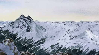 Cum sa pictezi in acuarela – munti inzapeziti