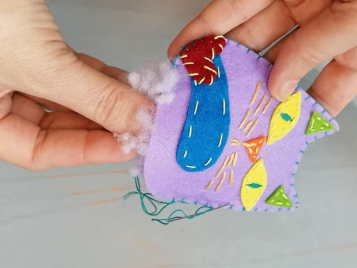 martisor lucrat manual - umplutura vatelina
