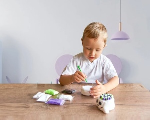 Set creatie cu argila usoara, 6 culori, Squishy Hero Scary Ghost, Okto, OK70126