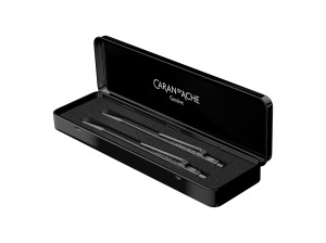 Set Pix Si Creion 849 Black Code In Etui Metalic Carandache 8490496 - Img 3