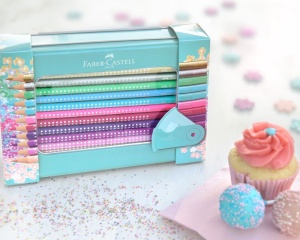 Set cadou 20 creioane colorate Sparkle ascutitoare Faber Castell FC201641