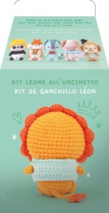 Kit creativ Amigurumi model Leul Kazuo pentru crosetat 100 mm Graine Creative 420329