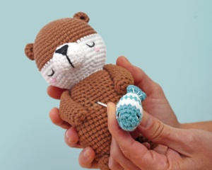 Kit Creativ Amigurumi, model Vidra Muzicala 420286 Graine Creative