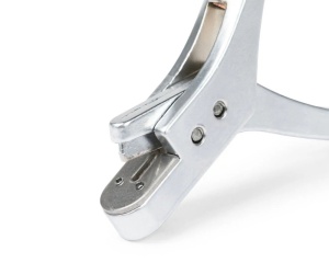 Cleste de perforat si marcat pentru carton, piele si hartie, crestatura 6,6 x 1,5 mm, Prym