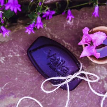VATIKA Natural Black Seed Soap Sapun Purificator de Seminte Negre Musetel Rodie 100g - Img 3