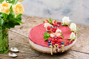 Orice tort raw vegan 1.5 kg/ 382 lei